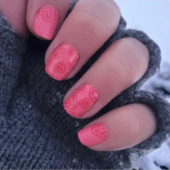 *Retired* Color Street: Heartthrob | Valentine’s Day Coral Pink Heart Love - Picture 7 of 13